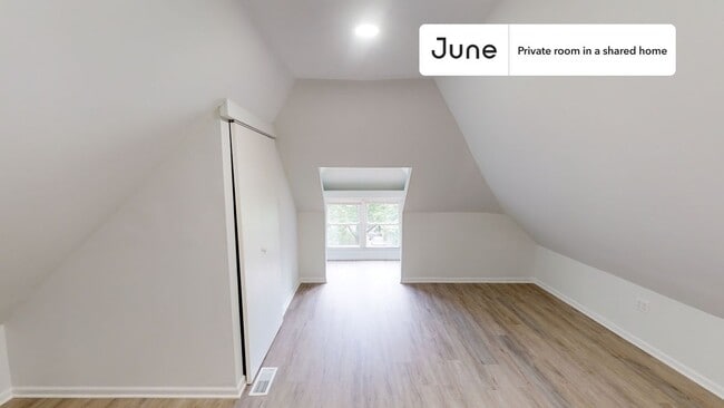 2252 N Lawndale Ave in Chicago, IL - Building Photo - Building Photo
