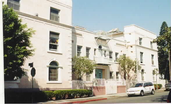 Senderos Apartments in Los Angeles, CA - Building Photo - Building Photo