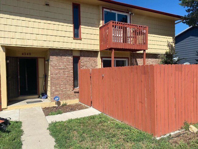 4240 Loomis Ave in Colorado Springs, CO - Building Photo - Building Photo