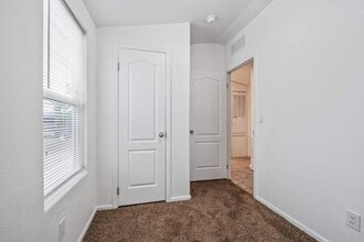 5505 N Shannon Rd in Tucson, AZ - Building Photo - Building Photo