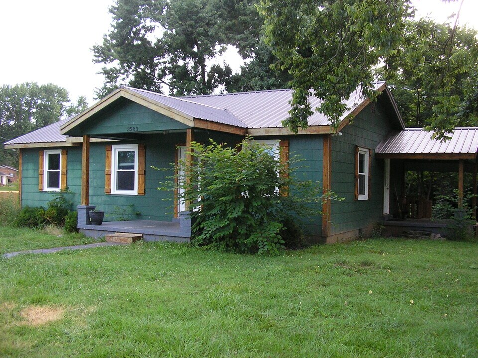 3283 Plano Rd in Bowling Green, KY - Building Photo