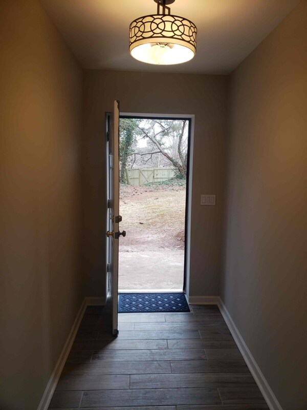 5112 Miller Rd SW, Unit Bedroom in Lilburn, GA - Building Photo - Building Photo