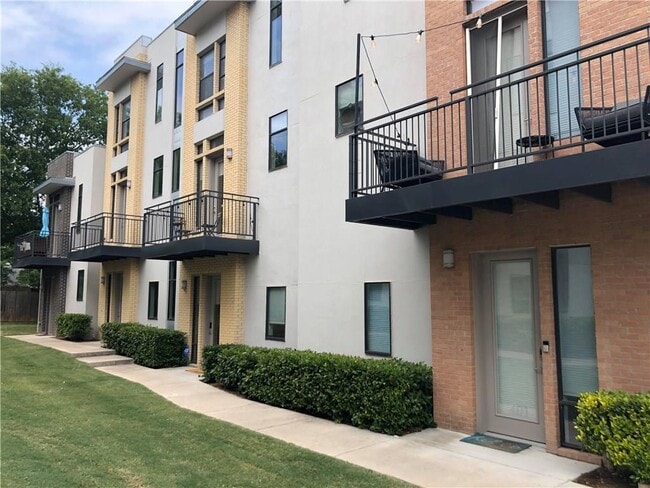 property at 6000 S Congress Ave