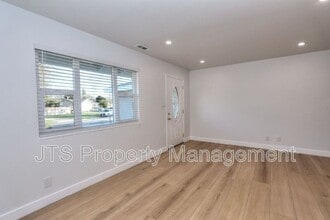 5221 Tucson Cir in Fair Oaks, CA - Building Photo - Building Photo