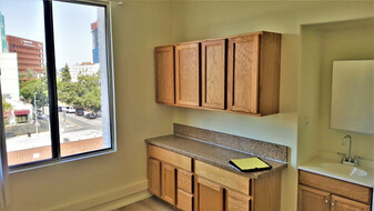 Casa Loma LA Apartments in Los Angeles, CA - Building Photo