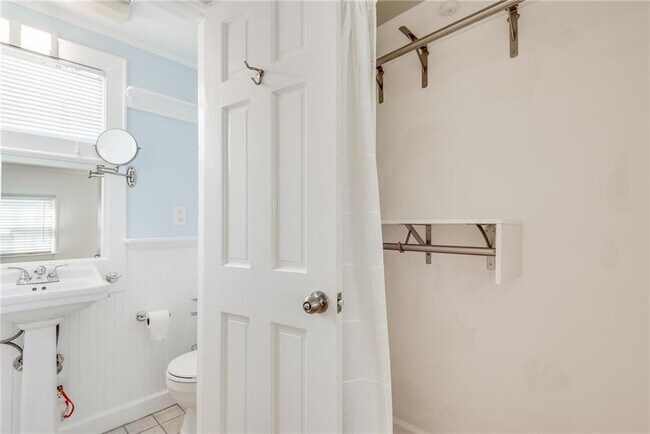 1143 St Charles Pl NE in Atlanta, GA - Building Photo - Building Photo