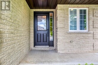 64 Templewood Dr in Kitchener, ON - Building Photo - Building Photo