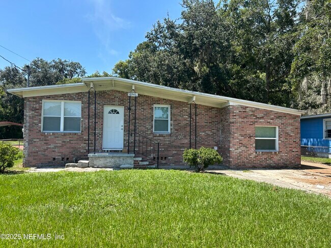 property at 6946 W Virginia Ave