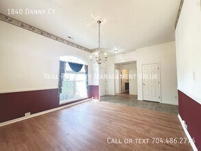 1840 Danny Ct in Matthews, NC - Building Photo - Building Photo