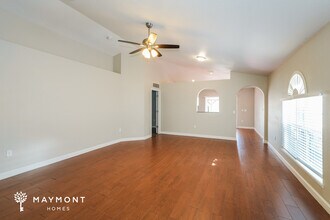 806 Brenton Leaf Dr in Ruskin, FL - Building Photo - Building Photo