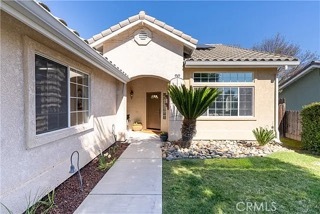 1530 Via Arroyo in Paso Robles, CA - Foto de edificio