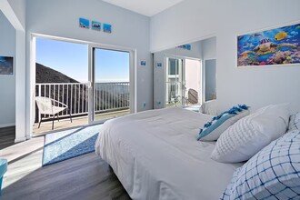 30001 Zenith Point Rd in Malibu, CA - Building Photo - Building Photo