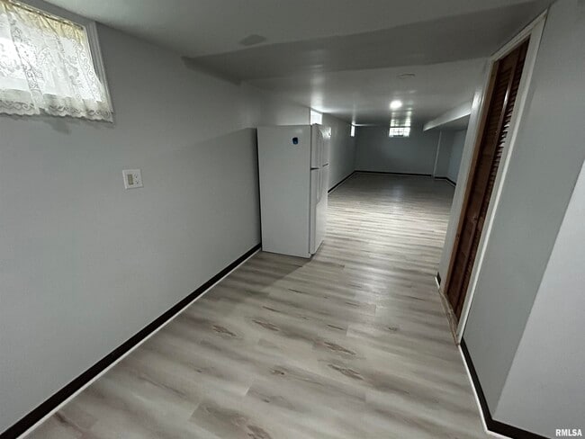 2206 W Rohmann Ave in West Peoria, IL - Building Photo - Building Photo