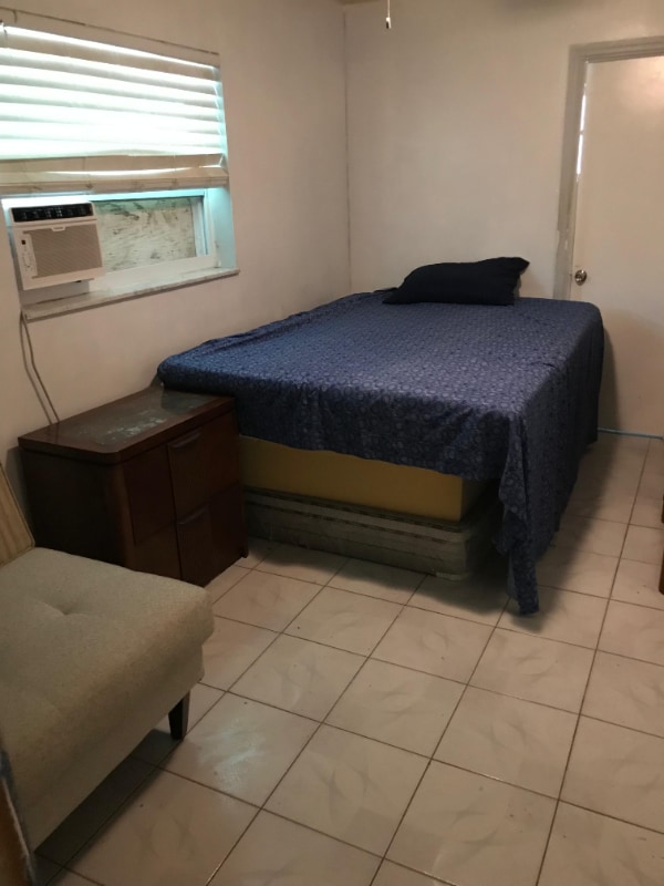 1425 Hillcrest Dr in Lake Worth Beach, FL - Building Photo - Building Photo