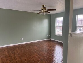 405 Bertha Way in Vine Grove, KY - Building Photo - Building Photo