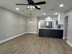 721 W Jordan St in Pensacola, FL - Building Photo - Building Photo