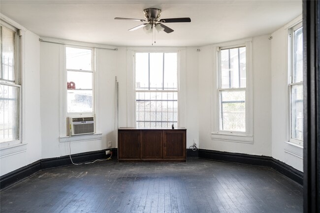 property at 1414 Campbell St