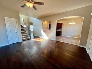 615 Ridge Point Dr in Fort Smith, AR - Foto de edificio - Building Photo