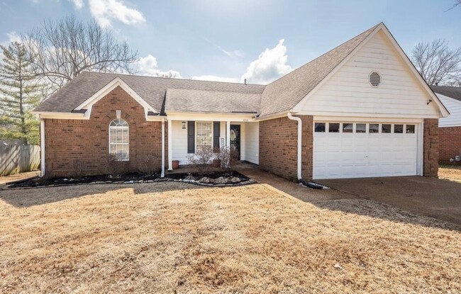 property at 3316 Kenbridge Dr