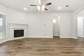 6927 Pondhawk Dr in Katy, TX - Building Photo - Building Photo