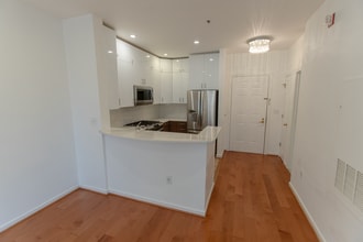 1645 International Dr, Unit #308 in Tysons, VA - Building Photo - Building Photo