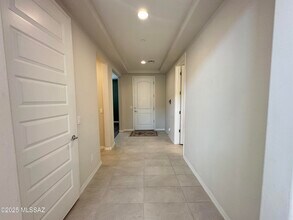 7806 S Land Grant Dr in Tucson, AZ - Building Photo - Building Photo