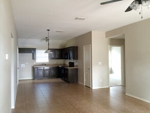 16989 Loring Ln in Lindale, TX - Building Photo - Building Photo