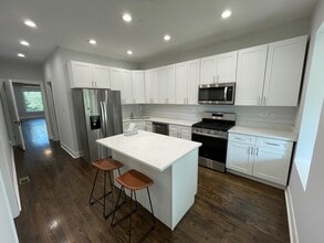 1643 W Carmen Ave, Unit 1 in Chicago, IL - Building Photo - Building Photo