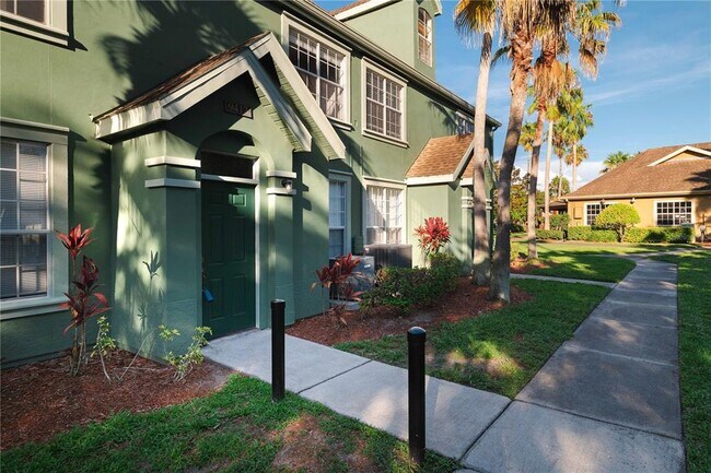 9412 Lake Chase Island Way in Tampa, FL - Building Photo - Building Photo