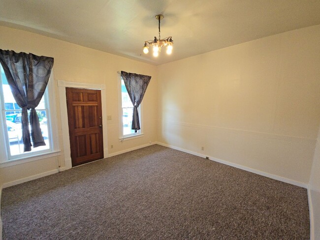 2031 F St in Eureka, CA - Building Photo - Building Photo