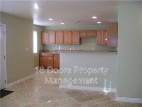 5155 Tipton St in San Diego, CA - Building Photo - Building Photo