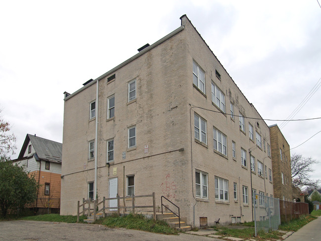 3056 N Palmer St in Milwaukee, WI - Building Photo - Building Photo