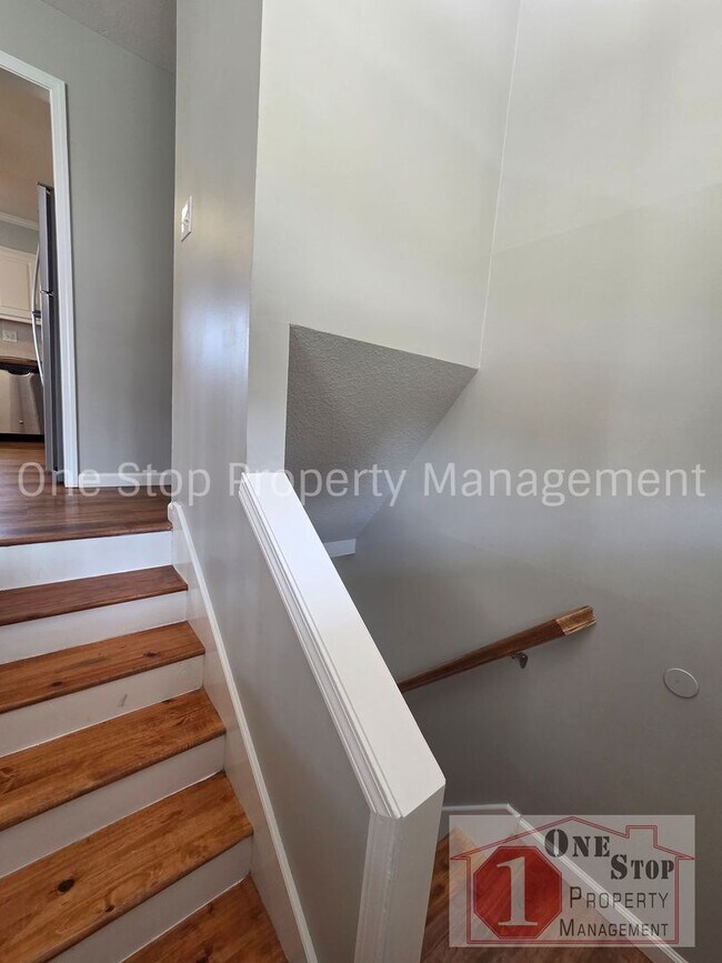 300 E 11th St in Kearney, MO - Building Photo - Building Photo