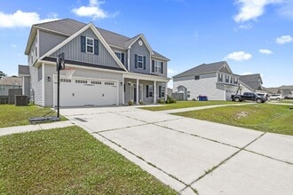 326 Aquamarine Cir in Jacksonville, NC - Building Photo - Building Photo