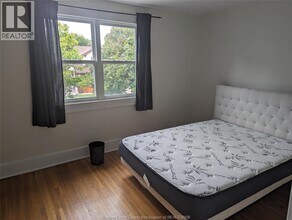 1868 Pillette Rd in Windsor, ON - Building Photo - Building Photo