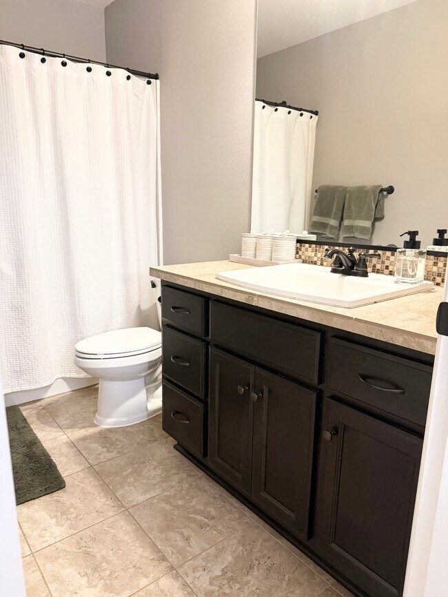 18857 Tanoak Way in Oregon City, OR - Building Photo - Building Photo