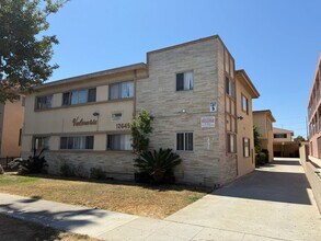 UUUU-MNew in Hawthorne, CA - Building Photo - Building Photo