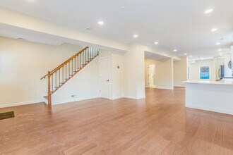 4019 N Tripp Ave in Chicago, IL - Building Photo - Building Photo