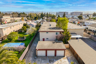 1253 Pacific Ave in San Leandro, CA - Foto de edificio - Building Photo