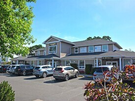 576 N 5th Ave in Sequim, WA - Building Photo