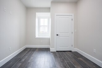 609 Massachusetts Ave, Unit R3 in Boston, MA - Building Photo - Building Photo