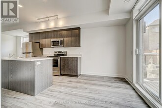 3062-3062 Sixth Line in Oakville, ON - Building Photo - Building Photo