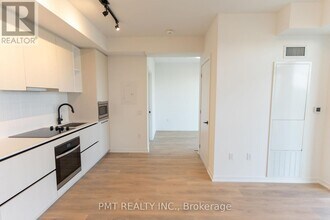 1285 Dupont St in Toronto, ON - Building Photo - Building Photo