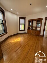5046 N Clark St, Unit 3 in Chicago, IL - Building Photo - Building Photo