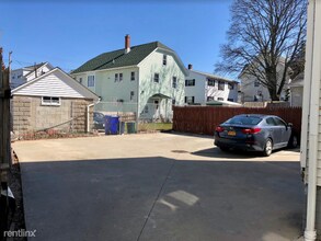 22 Lawrence St in Pawtucket, RI - Building Photo - Building Photo