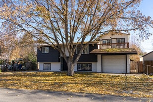 2000 N Fry St in Boise, ID - Building Photo