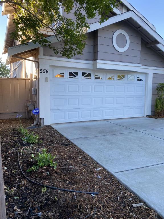 555 Lighthouse Dr in Vallejo, CA - Building Photo - Building Photo