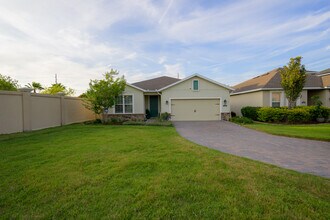 12202 Blue Pacific Dr in Riverview, FL - Building Photo - Building Photo