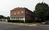 601 Chapel Ave W in Cherry Hill, NJ - Foto de edificio - Building Photo