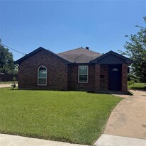 1902 Angelina Dr in Dallas, TX - Building Photo